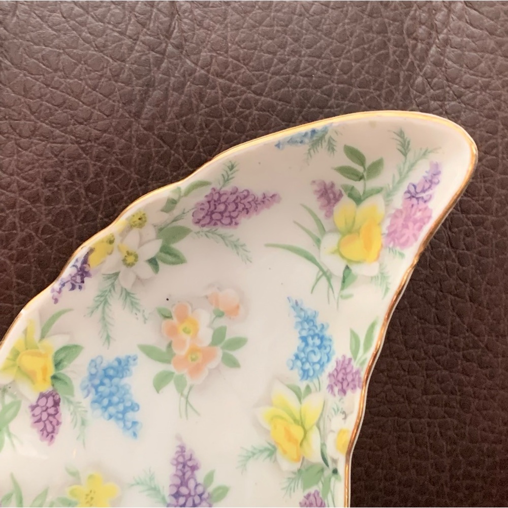 Lefton Lilac Chintz Moon Shaped Bone Dish - Picture 2 of 12
